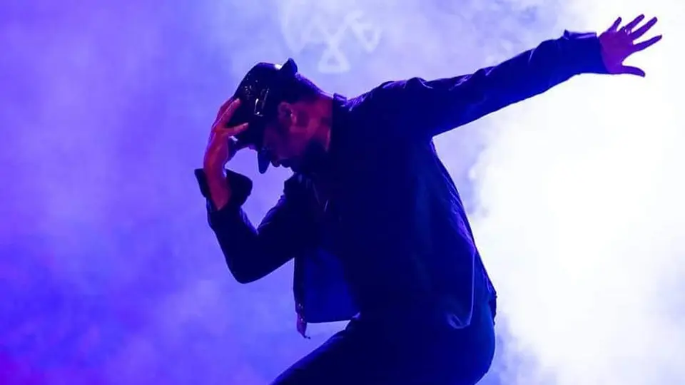 A dance performance of Ravee Farooq